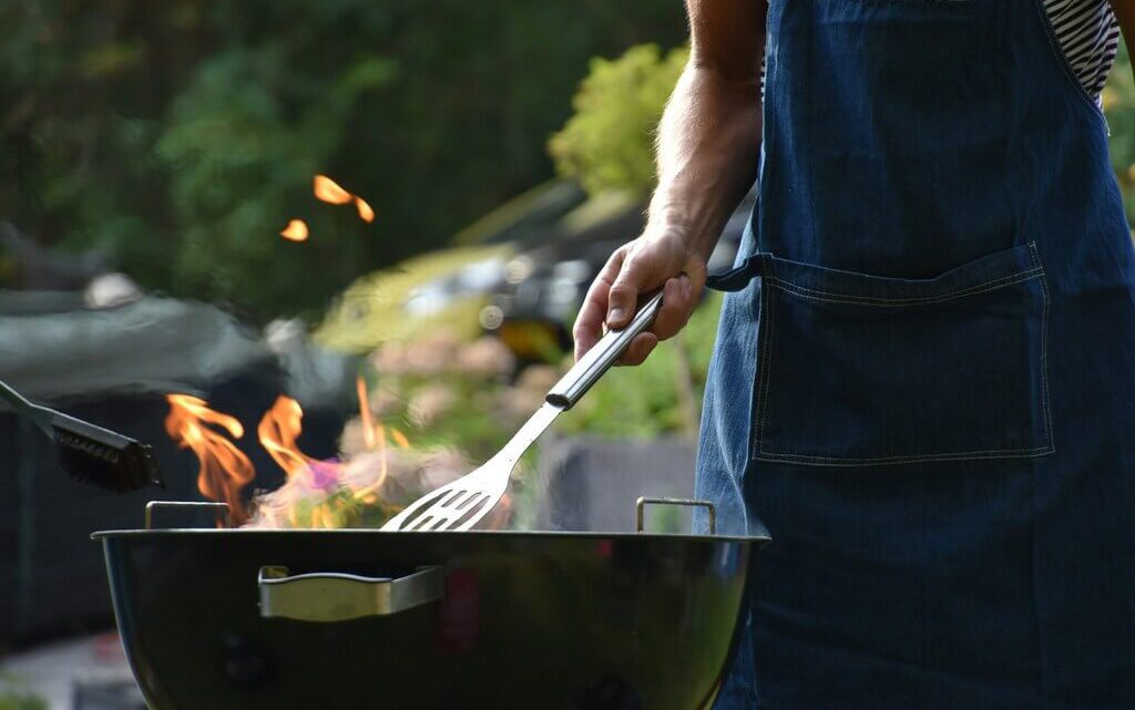 Grille węglowe vs. grille gazowe: Zalety i wady każdego rodzaju